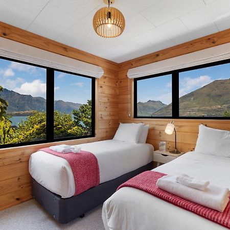 Tranquil Heights Villa Queenstown Exteriör bild