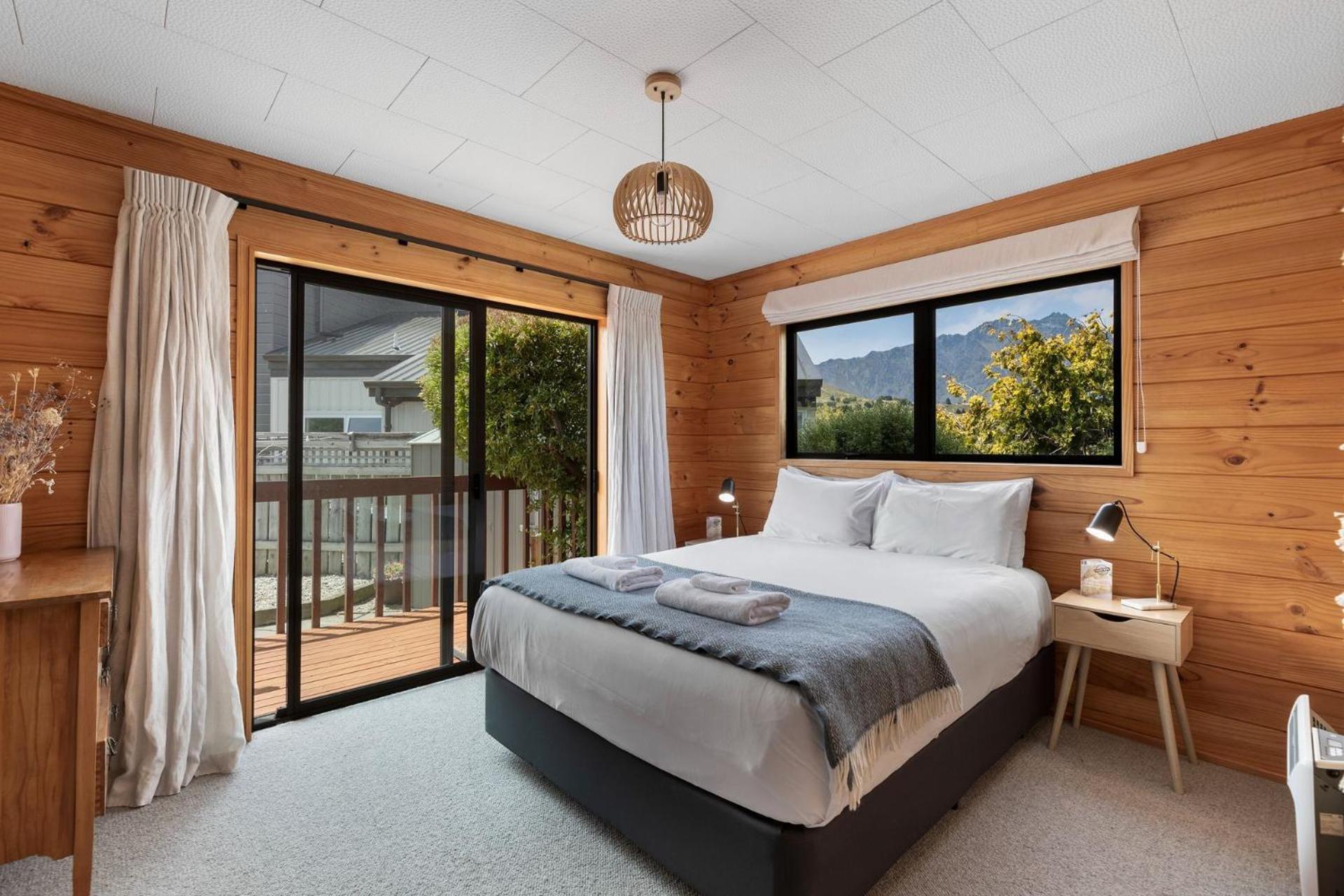 Tranquil Heights Villa Queenstown Exteriör bild