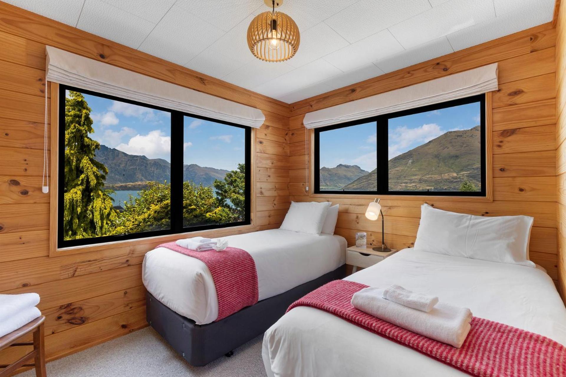 Tranquil Heights Villa Queenstown Exteriör bild